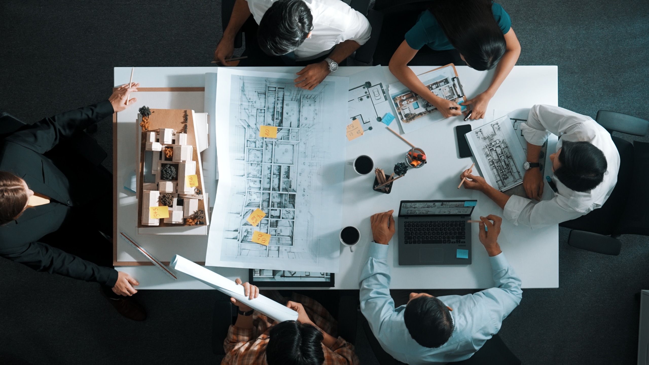 Contract vs. Direct Hire Engineers: How to Choose the Right Hiring Model